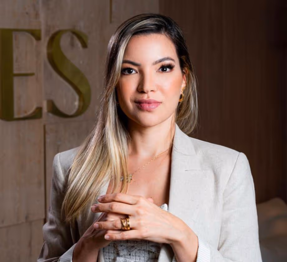 Dra. Fernanda Seabra